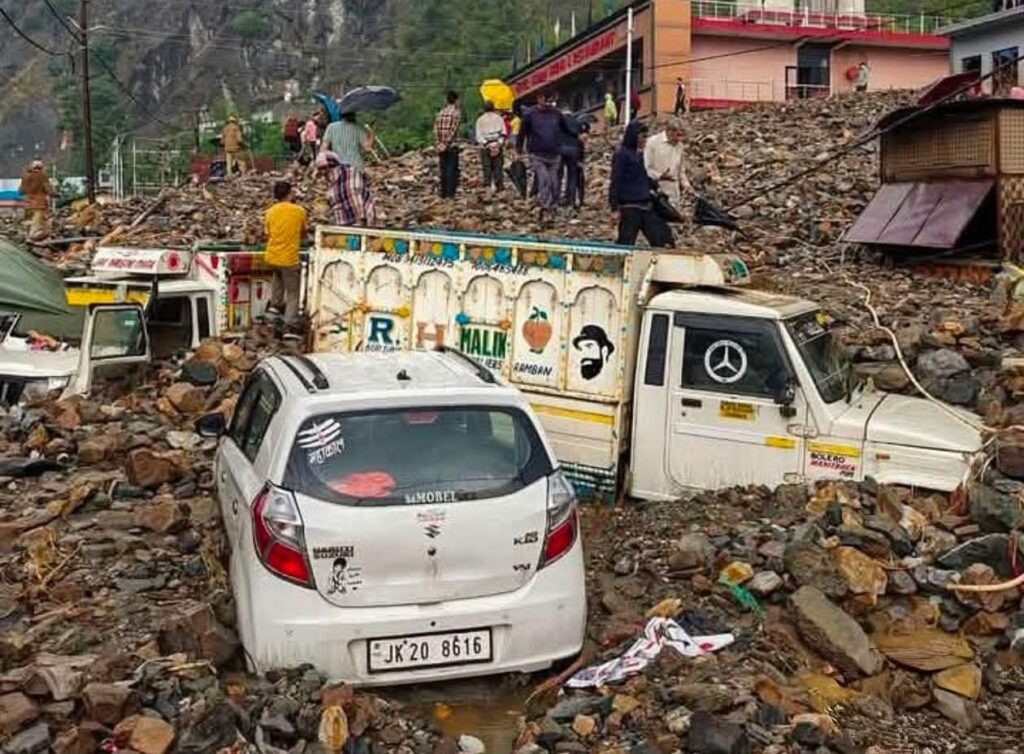 रियासी में आफत बनी बारिश