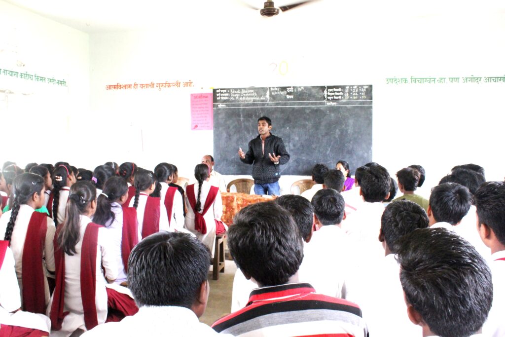 बदली डोमिसाइल नीति, बिहार के 85% युवाओं को मिलेगी नौकरी