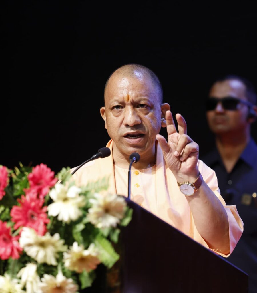 Yogi government is strict, petrol will not be available without helmet, month long campaign from 1 September