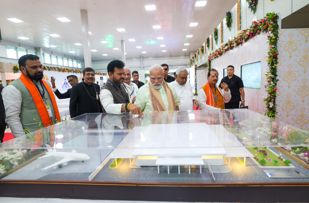 PM Modi lashes out at Congress and RJD for comparing Bihar to a bidi | NewG India