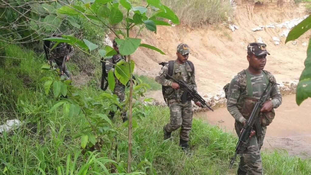 Naxalites forced to go on ceasefire | NewG India