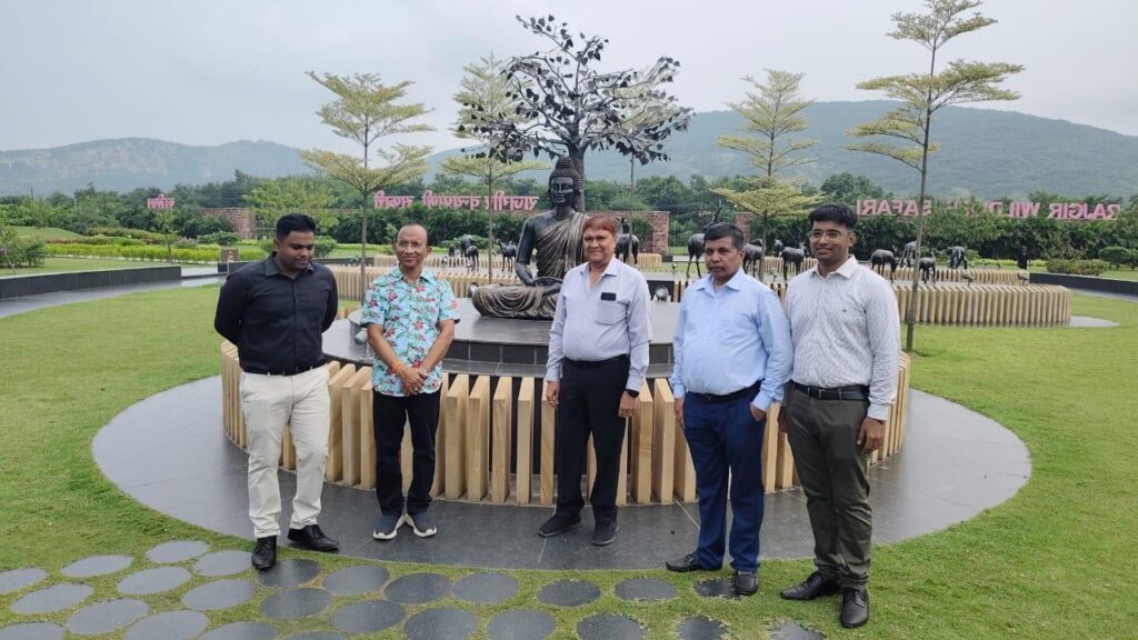 Environment Minister reached Rajgir and enjoyed the thrilling experience of Glass Bridge and Zoo Safari | NewG India