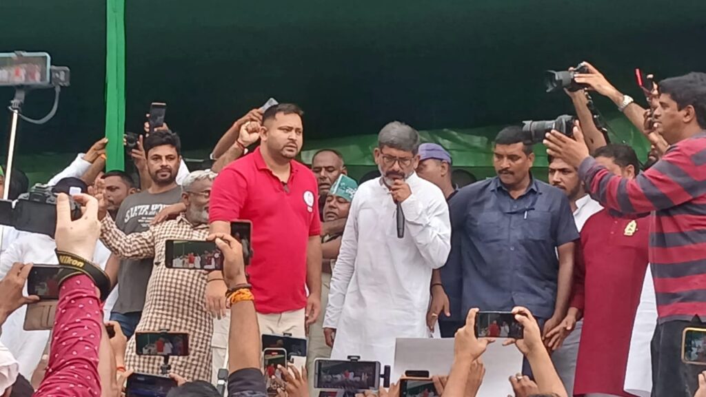 Tejashwi's Bihar rights tour begins | NewG India