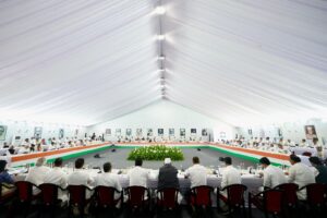 Mallikarjun Kharge attacks PM in CWC meeting, BJP taunts him. | NewG India