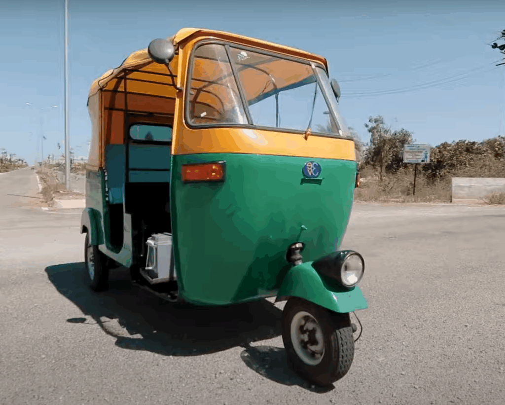 Barcodes will be mandatory on autos and e-rickshaws in Patna. NewG India