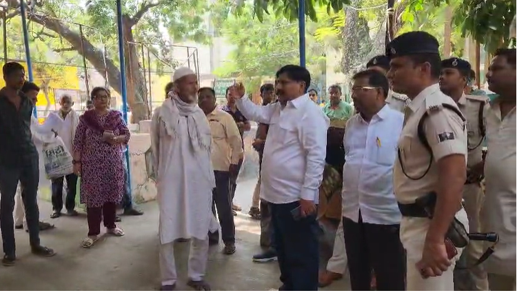 Former RJD MLA calls NDA 'people's friend'. NewG India