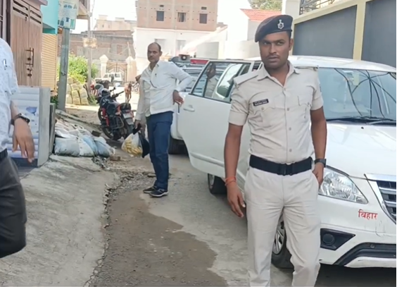 Special Vigilance Team raids three locations of Bhagalpur's Executive Engineer. NewG India