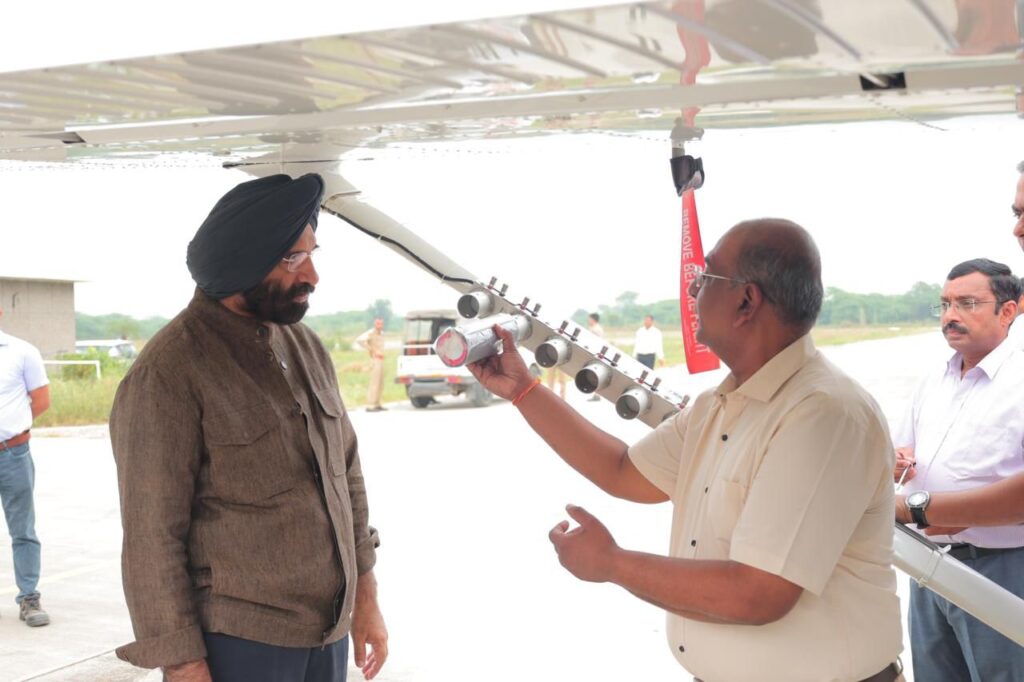 Delhi successfully conducts first cloud seeding flight