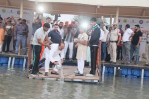 Ashish Sood gave the message of unity at the 'Jal Sangam Se Jan Sangam' festival. NewG India