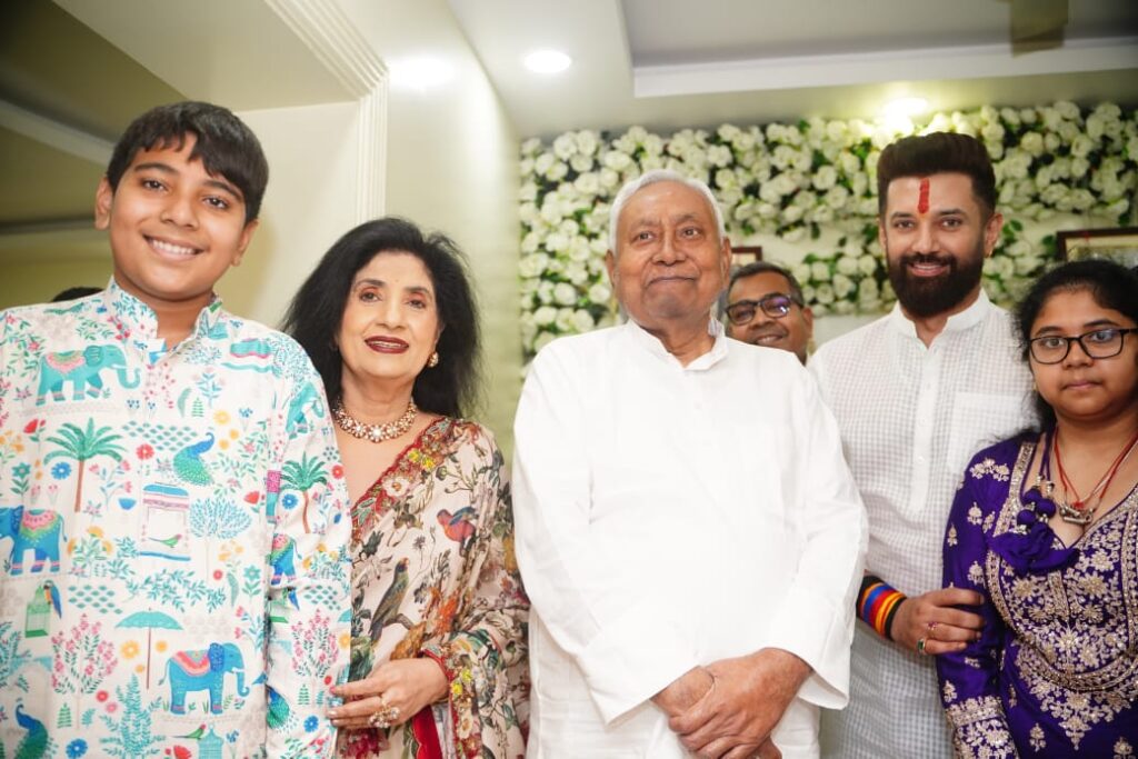Nitish visits Chirag house