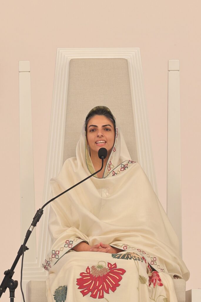 Self-realization is possiblण्e only through Brahma-realization: Sudiksha Maharaj. NewG India