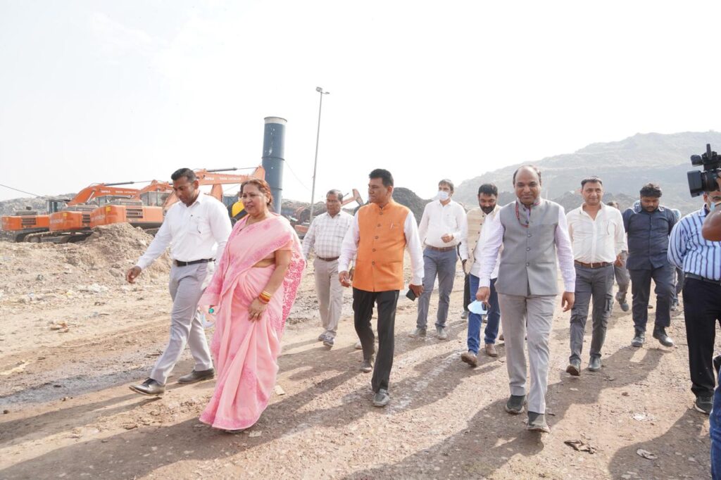 Ghazipur's garbage mountain will be cleared by the end of 2027. NewG India