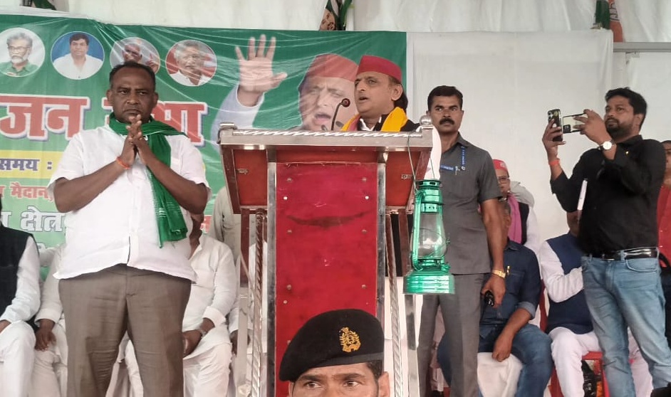 akhilesh yadav