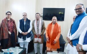 सात बार के सासंद कुर्मी समाज के पंकज का नामांकन, योगी प्रस्तावक
