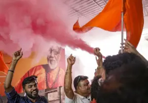 महाराष्ट्र नगर निगम चुनाव 2026: महायुति के बहुमत हासिल करने पर समर्थकों ने मनाया जश्न