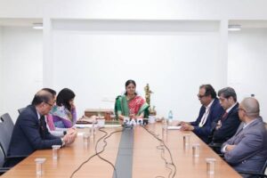 चिकित्सा जगत में 'एआई' क्रांति: 42 हजार डॉक्टरों को प्रशिक्षित करेगी सरकार