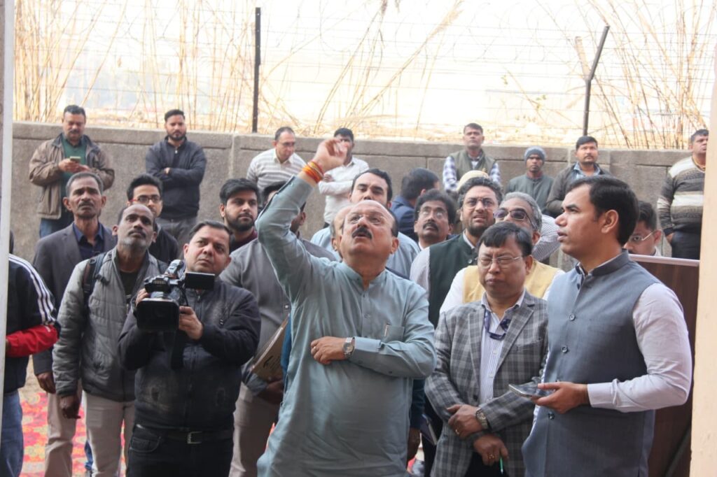 No slum dweller will be displaced in Delhi: Sood. NewG India