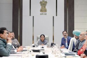 All ration card holders in Delhi will get free gas cylinders on Holi and Diwali. NewG India