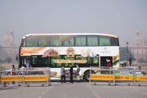 डबल डेकर बस से देखें राष्ट्रपति भवन का चेंज ऑफ गार्ड समारोह