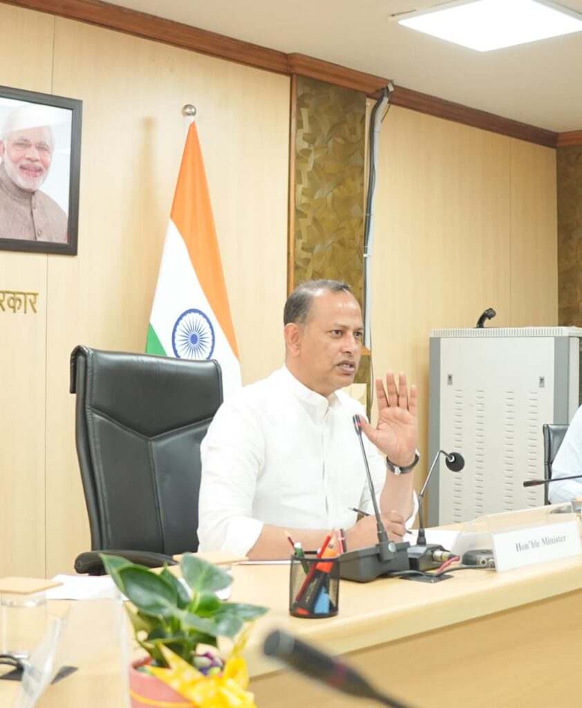 'ईमानदारी से काम करें संस्थाएं, सरकार देगी पूरा सहयोग': रविन्द्र इन्द्राज सिंह