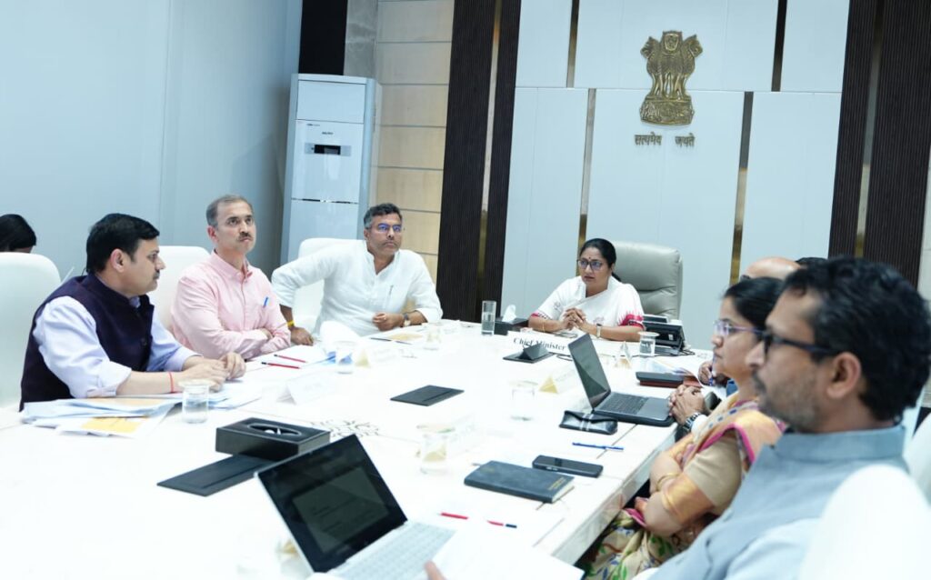 दिल्ली में गर्मियों से पहले अलर्ट: सीएम रेखा गुप्ता ने ‘समर एक्शन प्लान-2026’ की समीक्षा की