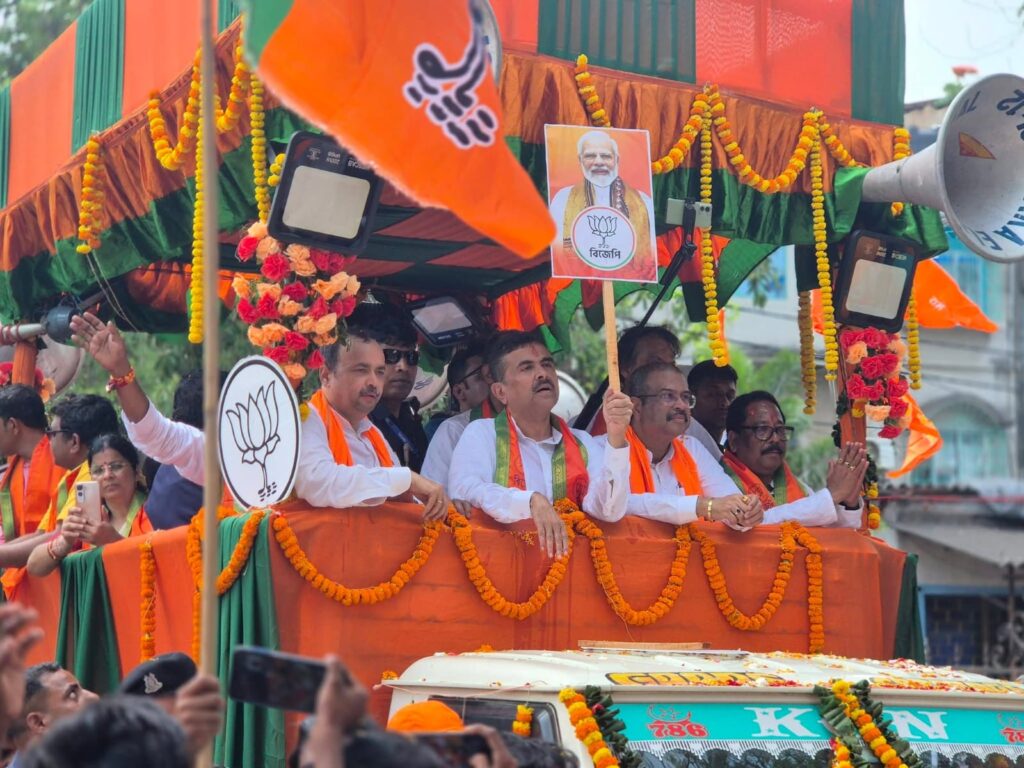 पश्चिम बंगाल चुनाव: भाजपा प्रत्याशियों ने भरा नामांकन, नंदीग्राम-हल्दिया-महिषादल में दिखा जोर