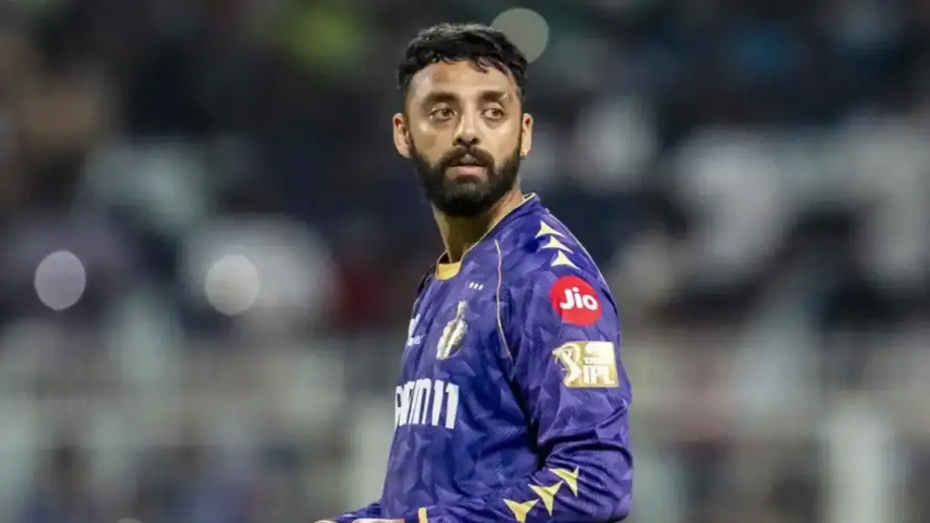 IPL 2026: लखनऊ के खिलाफ मुकाबले में क्यों नहीं खेल रहे वरुण चक्रवर्ती?