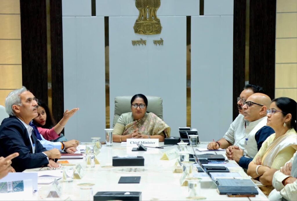 ट्रैफिक से दिल्लीवासियों को जल्द मिलेगी राहत, मेट्रो और फ्लाईओवर परियोजनाएं जल्द होंगी पूरी