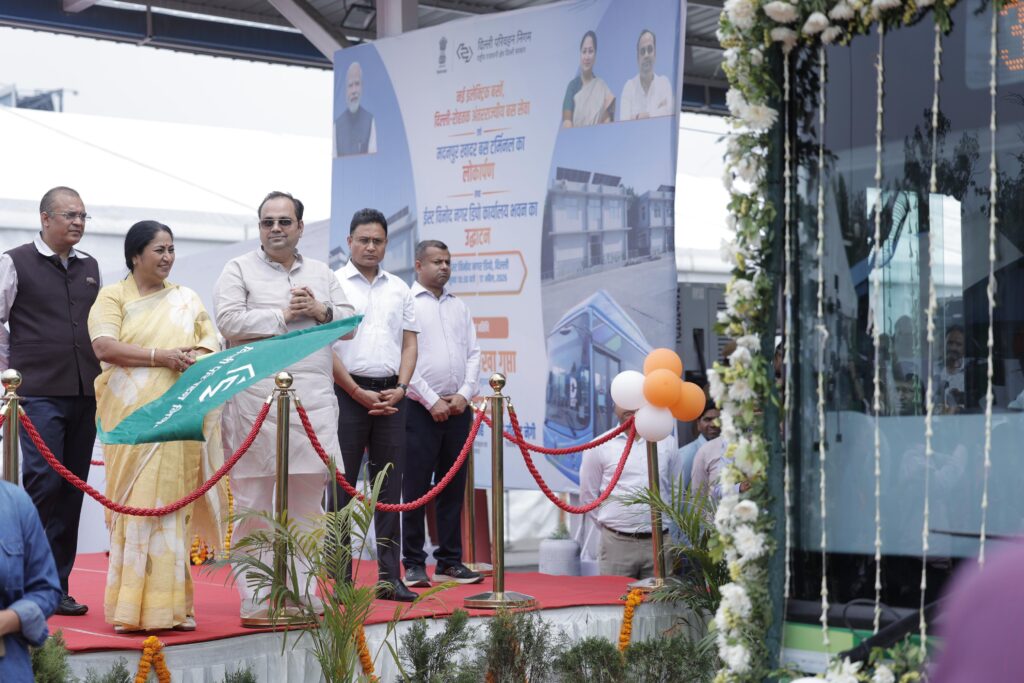 Delhi becomes the country's largest city with electric buses. NewG India