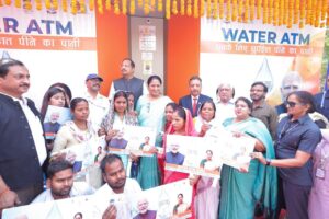 Slum dwellers get water ATM cards, now pure water will be easily available. NewG India