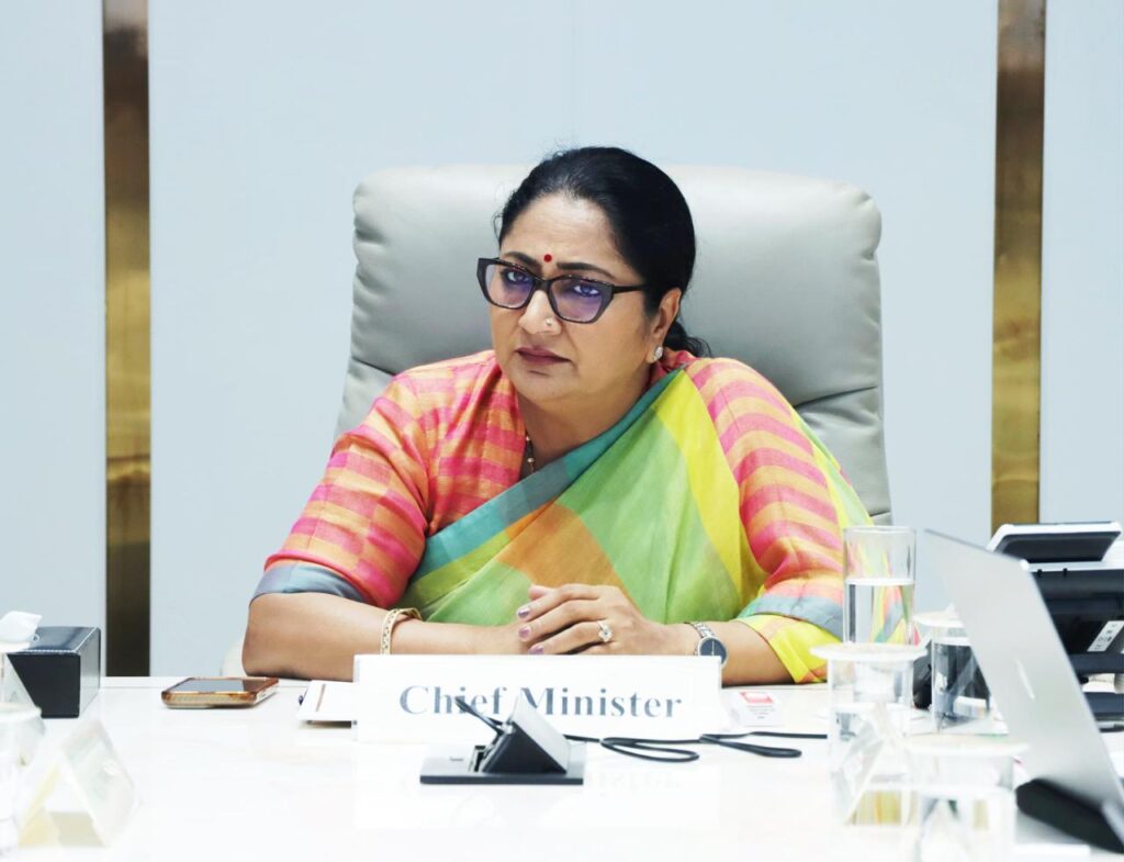 Delhi faces heatwave, Rekha government implements heat wave action plan. NewG India