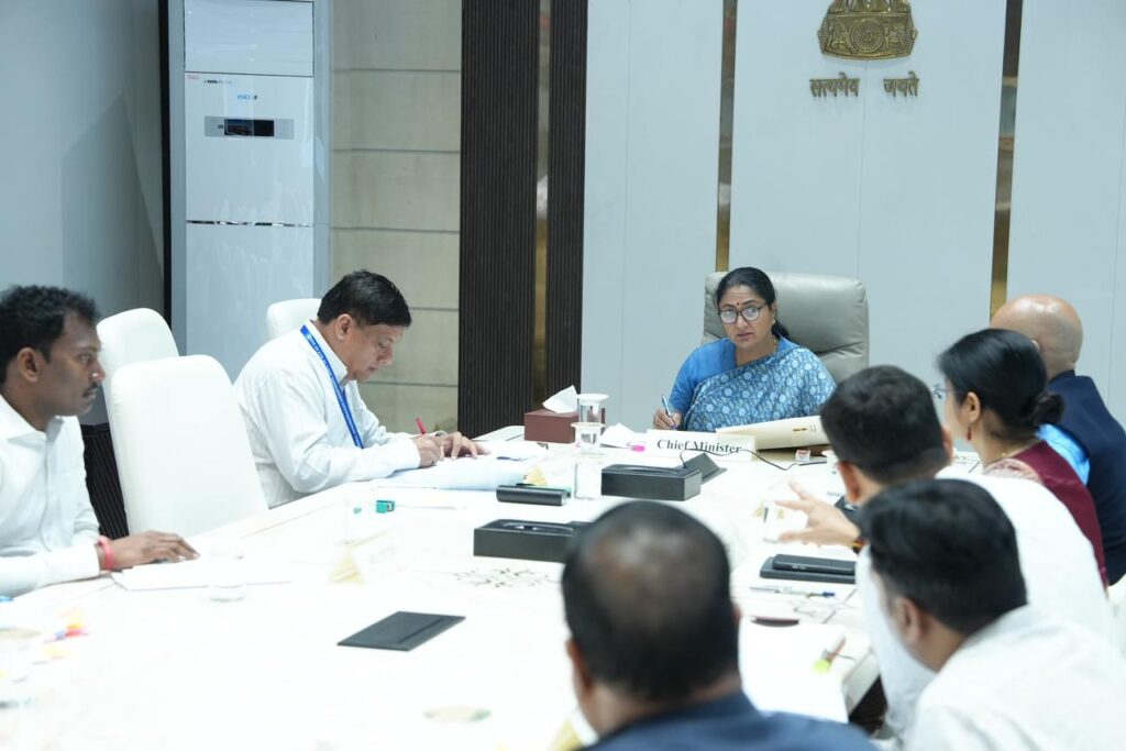 Delhi government will provide free Somnath pilgrimage to 1300 pilgrims.NewG India