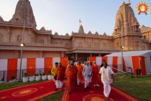 Faith remains steadfast in Ayodhya; crowds of devotees are thronging the court of Ram Lalla. NewG India